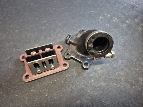 Pipe admission boite a - pipe, et