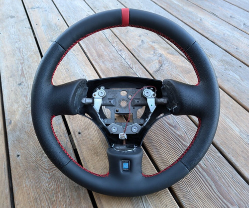 Cuir neuf mazda mx5 nardi - neuf,