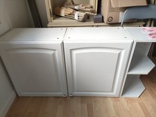 2 meubles haut de cuisine + meuble étagères d'angle. Blanc brillant. Excellent é