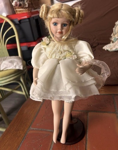 Poupée danseuse porcelaine - en,