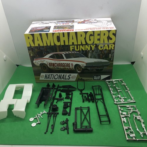 Challenger logghe funny car - challenger,