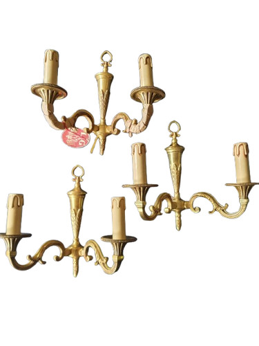Trois appliques murales - , en