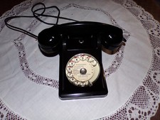 Ancien téléphone Bakélite