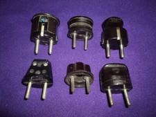 PRISES  EN BAKELITE MALE ART