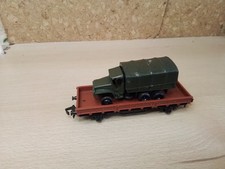 HORNBY HO. WAGON PLAT AVEC CAMION MILITAIRE EKO