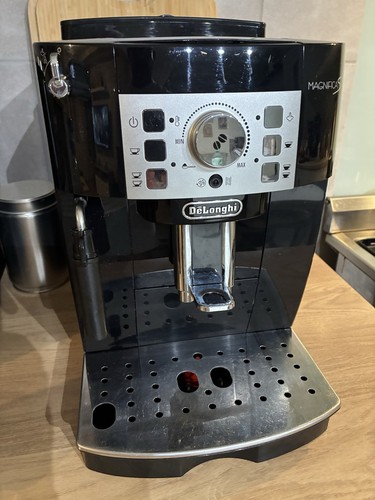 Longhi magnifica machine - magnifica, s