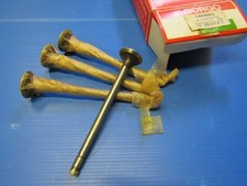 4 Soupapes d'échappement Aelite pour: Farmall: Moteur: FD 123-FU, 235-FCD