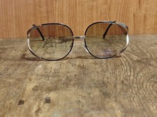 LUNETTES DE SOLEIL OVALE