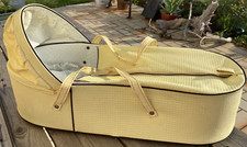 Couffin pour poupée vintage années 50