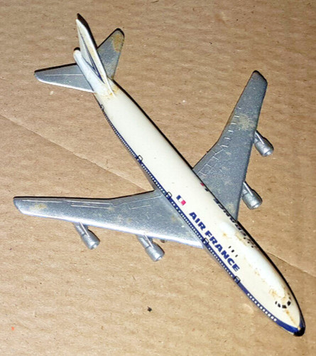 Avion miniature pub - avion,