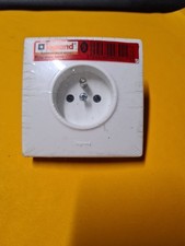 Legrand Neptune 80629 ou 806 29 - Prise de courant 2 Pôles + Terre