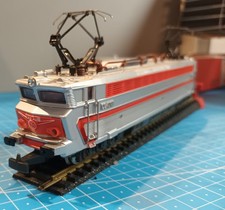 Jouef : locomotive électrique CC 40108 SNCF réf. 8451 un pantographe HS