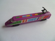 Kinder train TGV mauve avec autocollants - K94N 11