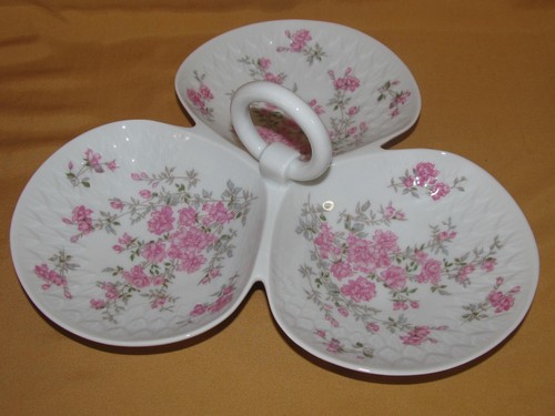 Joli plat mendiant porcelaine