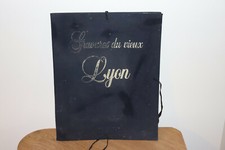 Ancienne pochette cartonnée , Gravures du vieux Lyon 50/40 cm
