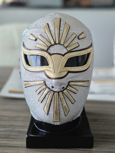Mistico sin cara professional - sin,