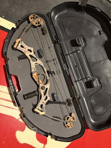 Hoyt bow hunting compound - compound,