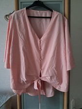 Tunique neuve taille 52-54 rose à nouer