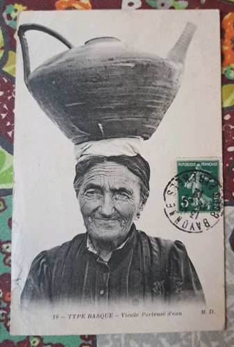 Type basque femme avec - type,