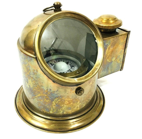 Ancienne lampe pétrole - à,