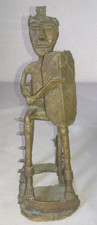 ANCIENNE STATUETTE FIGURINE CHEF ROI SUR TRONE BAOULE ART AFRICAIN BRONZE 1950