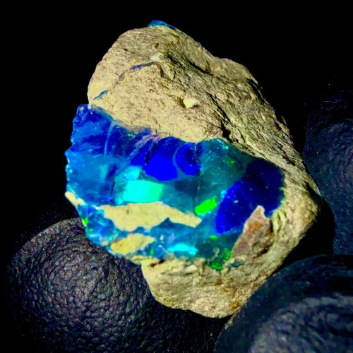 Opale noire brute - opale,
