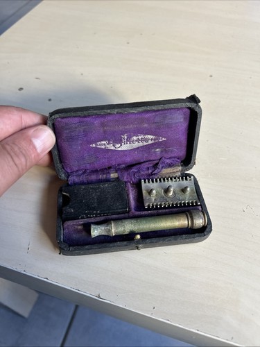 Ancien rasoir sûreté - ancien, de