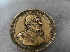 MEDAILLE EN BRONZE DU COMMANDANT JACQUES YVES COUSTEAU LA CALYPSO par R. DUBOC