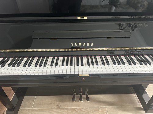 Yamaha upright piano - u3,