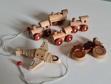 Trains, avion et moto en bois, ancien - Kinder