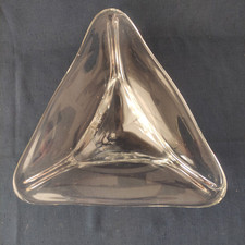 COUPE VIDE POCHE MODERNISTE EN