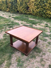 table basse bois très bon état - noyer blond - 60 cms X 60 cms X 48 hauteur
