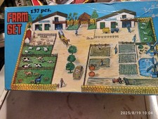 BLUE BOX 1/32-FERME DOUBLE-