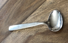 Cuillère a bouillie bébé  Christofle