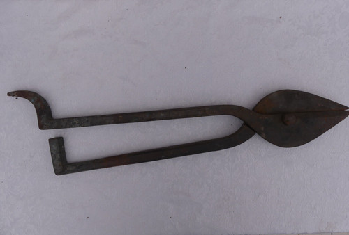 Ancienne grosse cisaille outil