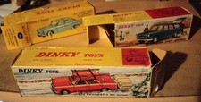Collection de 404 Dinky Toys authentiques (