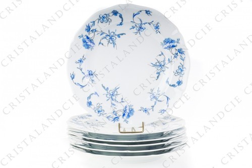 Six assiettes plates par
