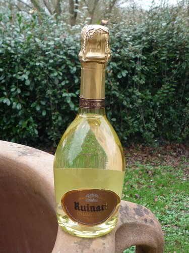 Champagne ruinart rare demi - champagne,