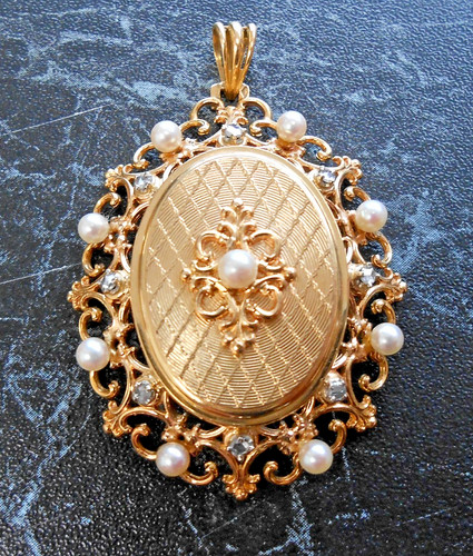 Superbe pendentif porte photo