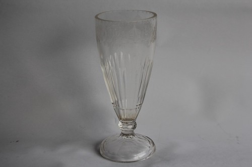 Ancien vase cristal taillé