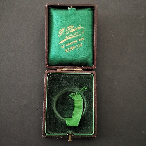Boite vide ancienne - boite,