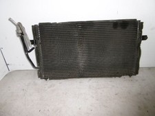 CLIMATISATION CONDENSEUR Volvo V40 (VW) Combi 1.9 D (D4192T3) 2002 30897260