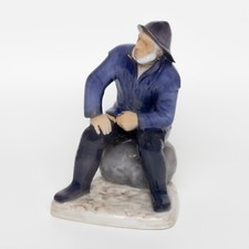 Figurine En Porcelaine Royal Copenhagen Bing&Grondahl "Le Vieux Pêcheur" CM. 22