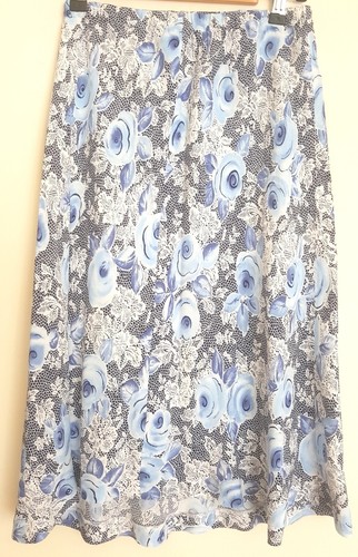 Jupe longue bleue - , motifs