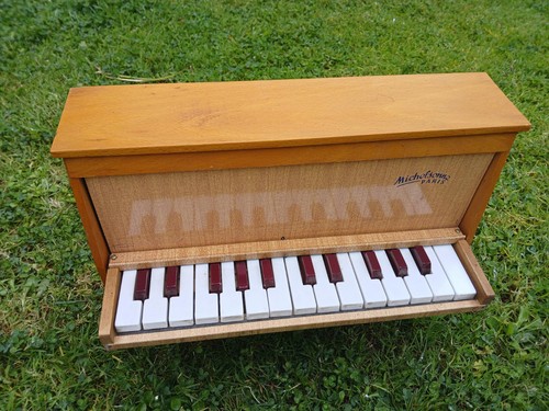 Chromatic toy piano keys - chromatic, 25