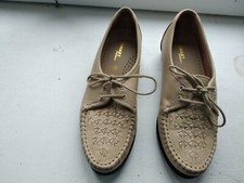 Chaussures femme en cuir beige motif tressé à laçets Damart taille 37