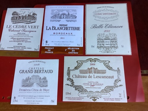 Etiquettes de vins - ,
