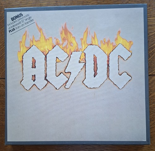 Vol 1 box 1981 - ac/dc,