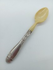 MAGNIFIQUE CUILLÈRE A