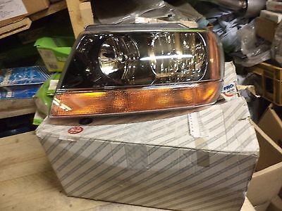 Phare gauche jeep - n°w3,